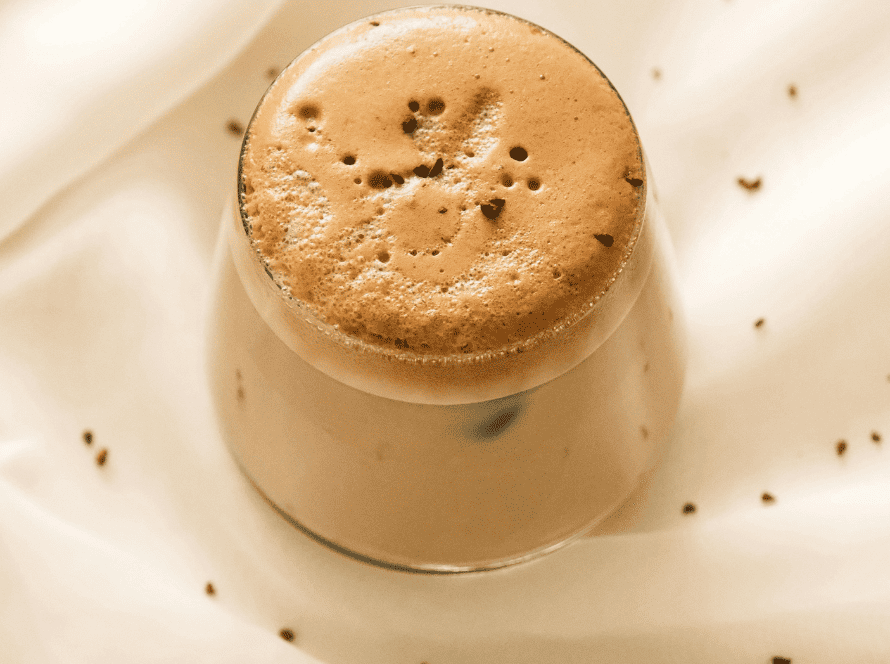 mocha mousse color