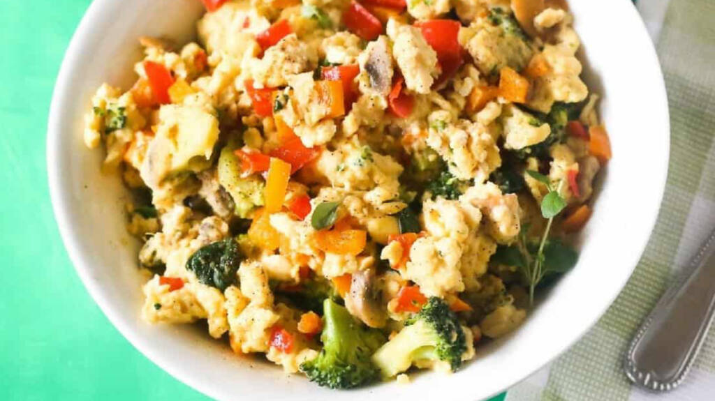egg white scrambled with veggies recipe